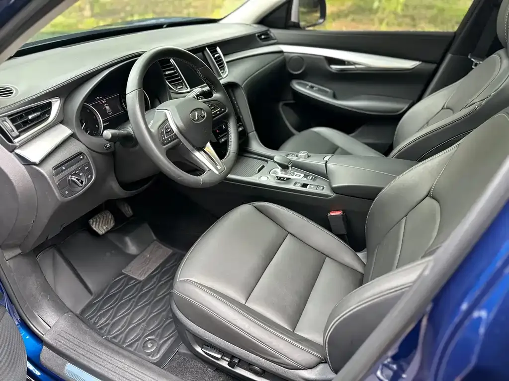 Infiniti QX50 2021 из CN, фото 3
