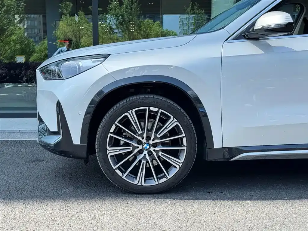 BMW X1 — фото 2