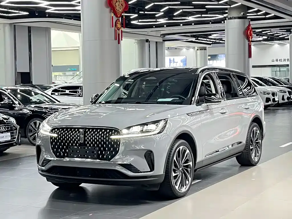 Lincoln Aviator — фото 1