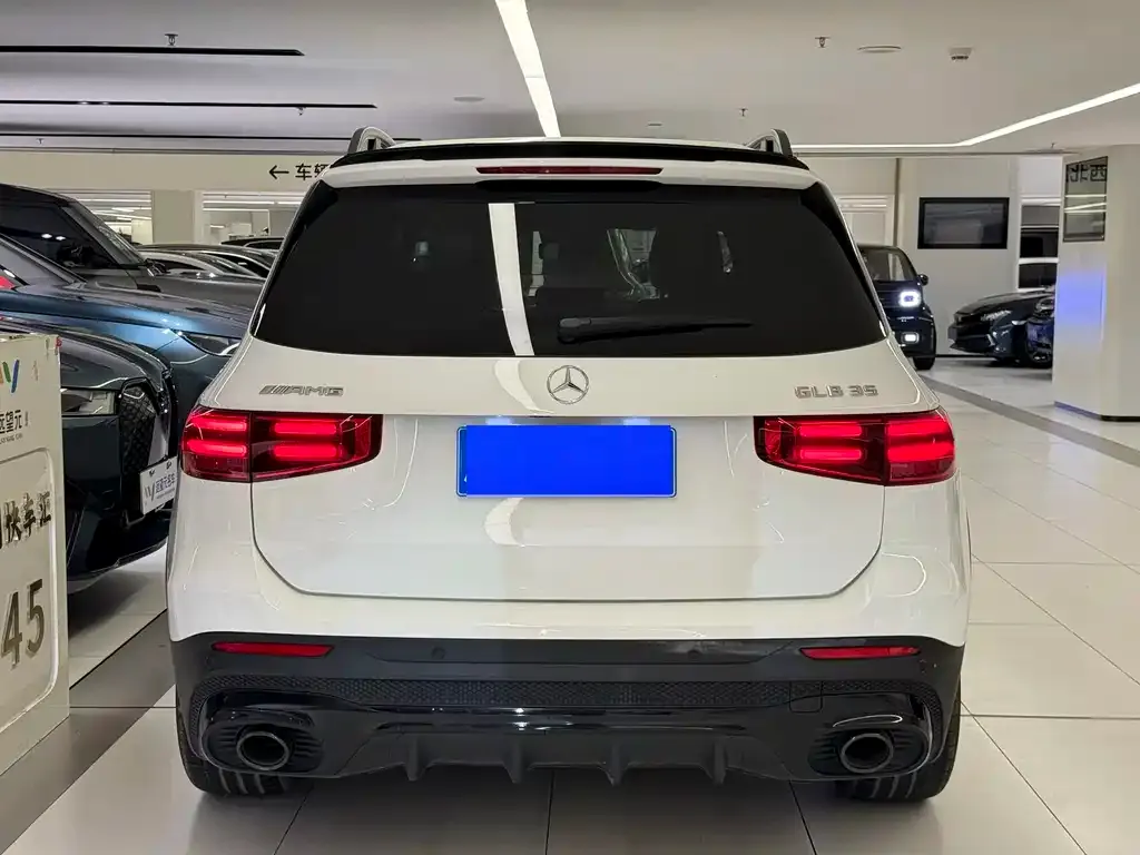 Mercedes-Benz GLB AMG — фото 6