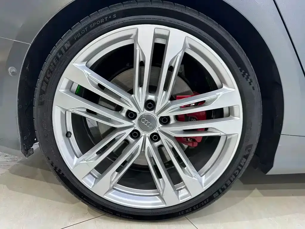Audi S6 2022 из CN, фото 9