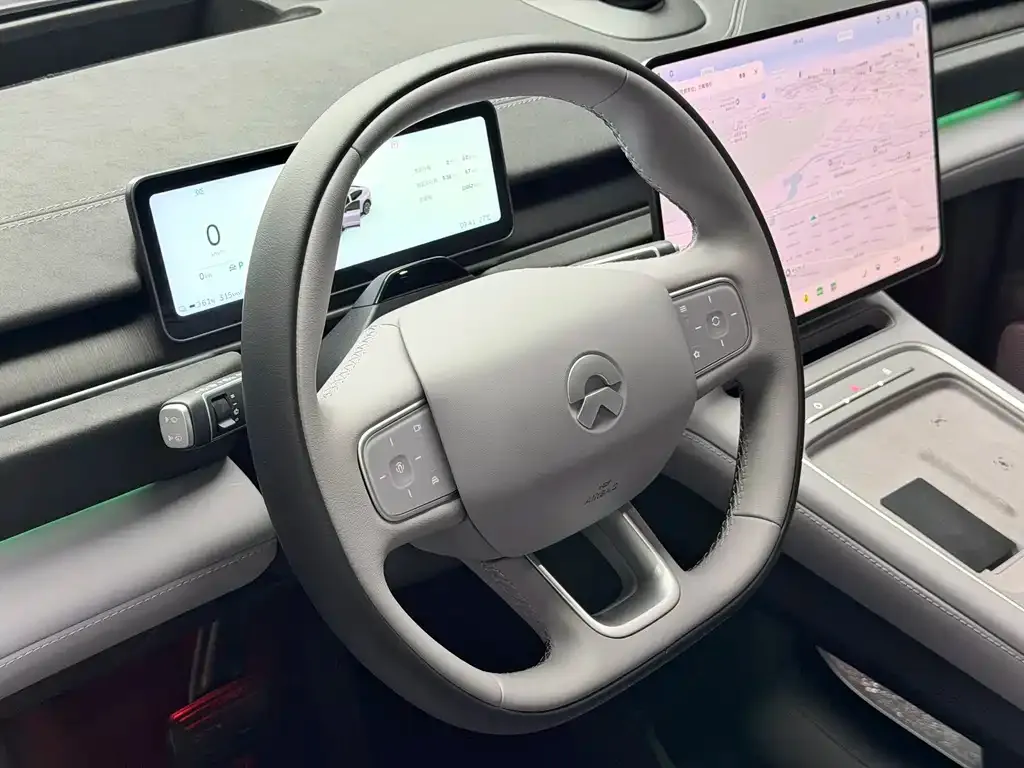 NIO EC6 — фото 10