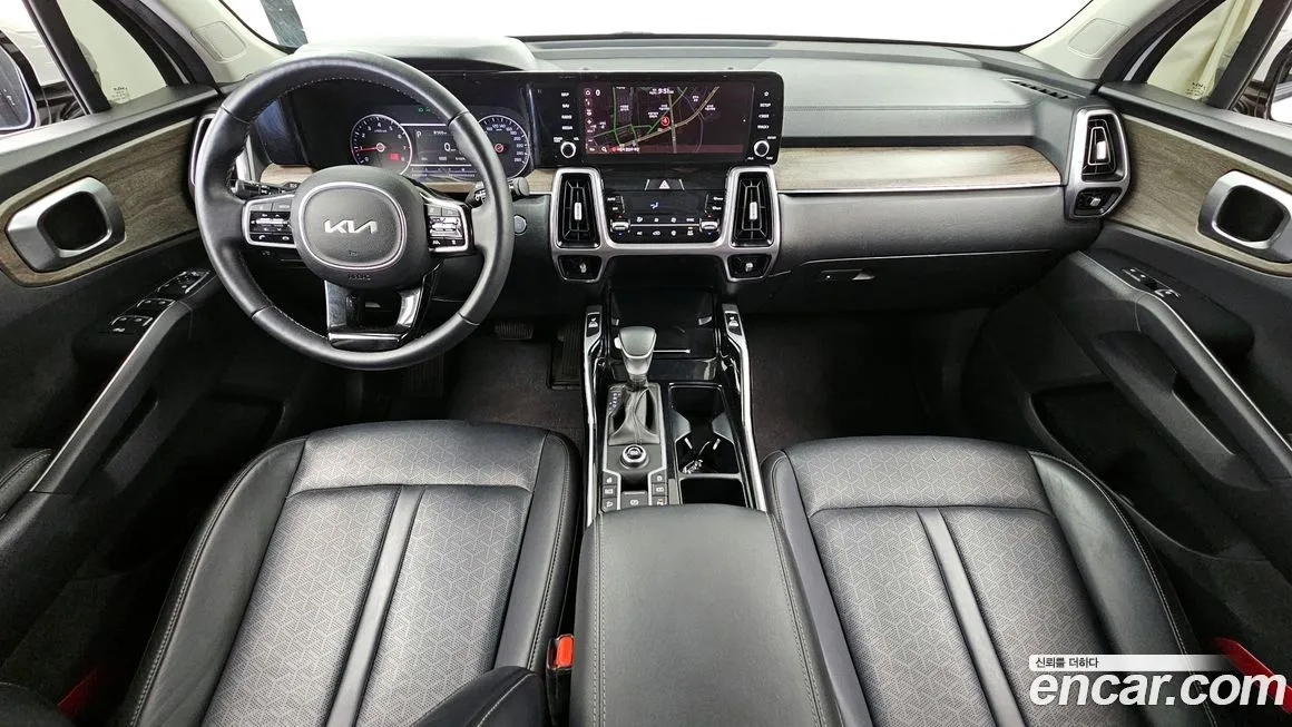 Kia Sorento — фото 10
