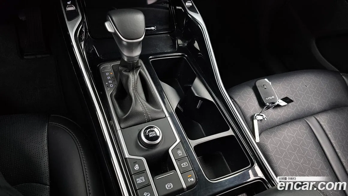 Kia Sorento — фото 9