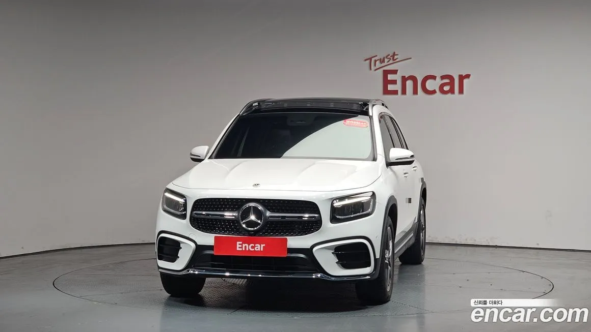 Mercedes-Benz GLB-Class — фото 2
