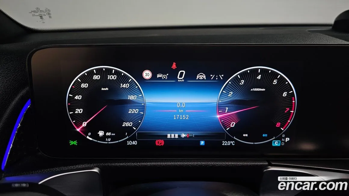Mercedes-Benz GLB-Class — фото 10