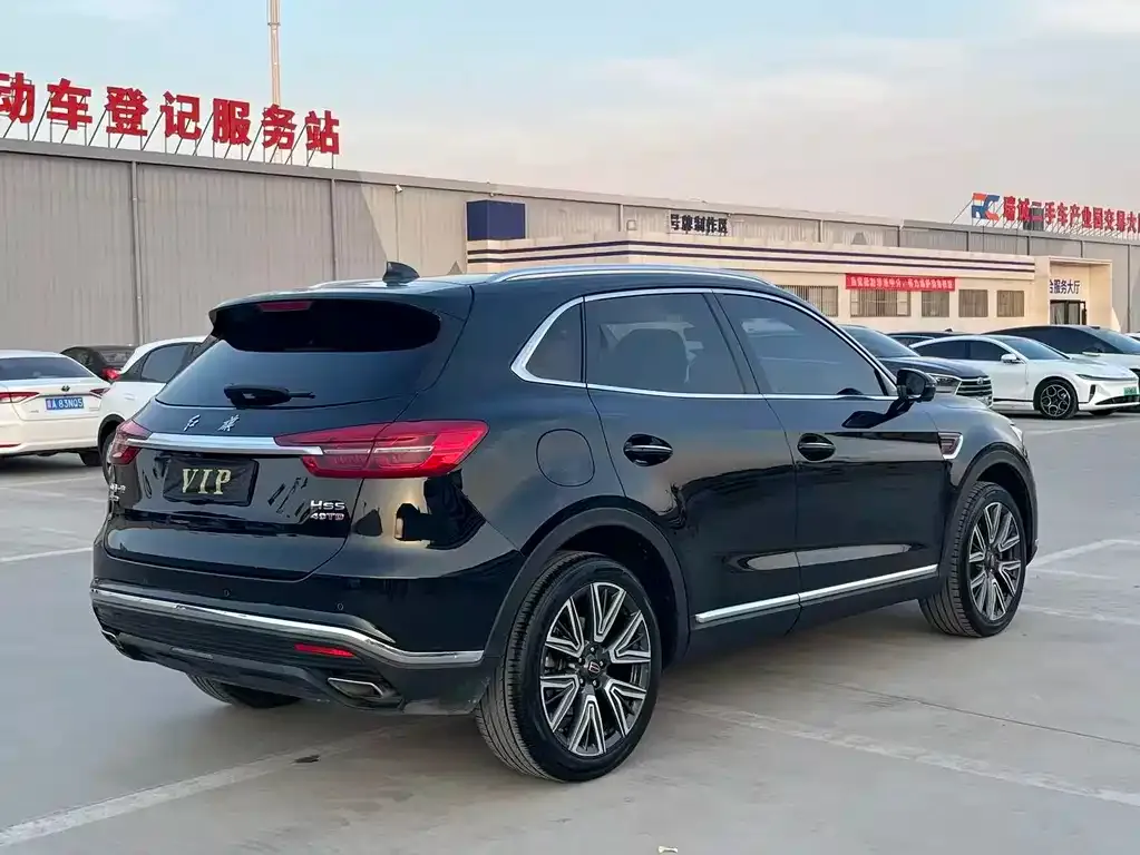 Hongqi HS5 — фото 4