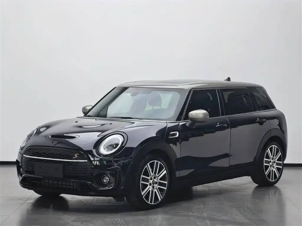 MINI Clubman — фото 3