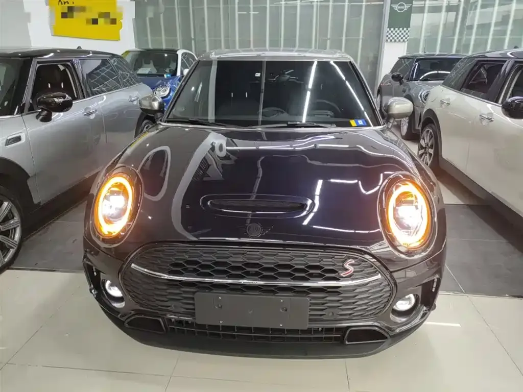 MINI Clubman — фото 6
