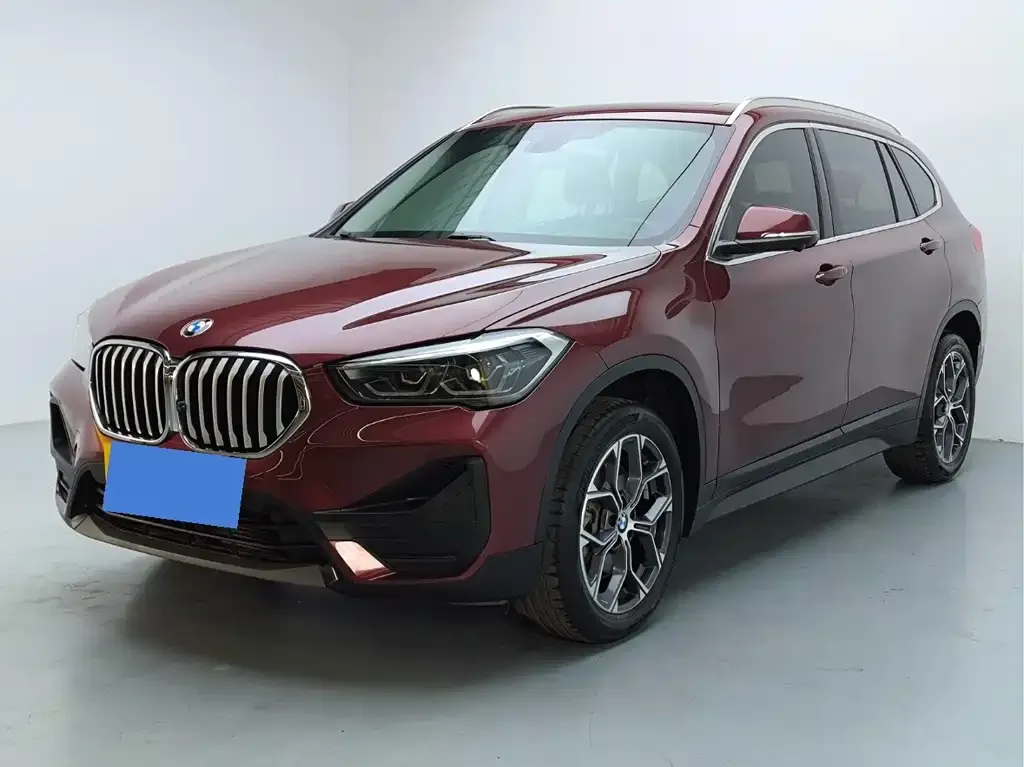 BMW X1 — фото 1