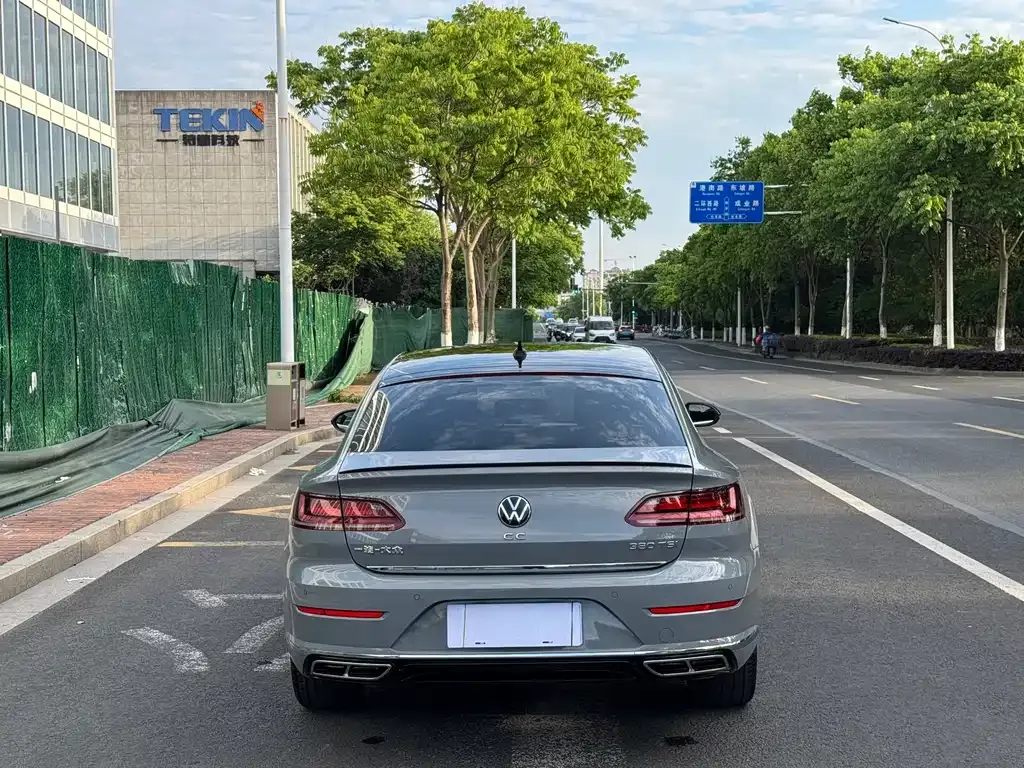 Volkswagen CC — фото 6