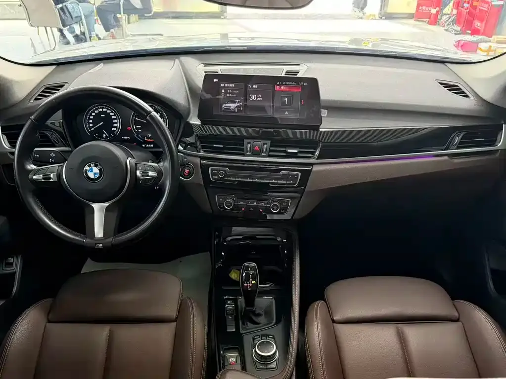 BMW X1 — фото 10