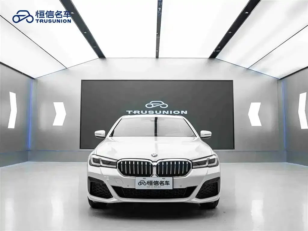 BMW 5 Series — фото 3