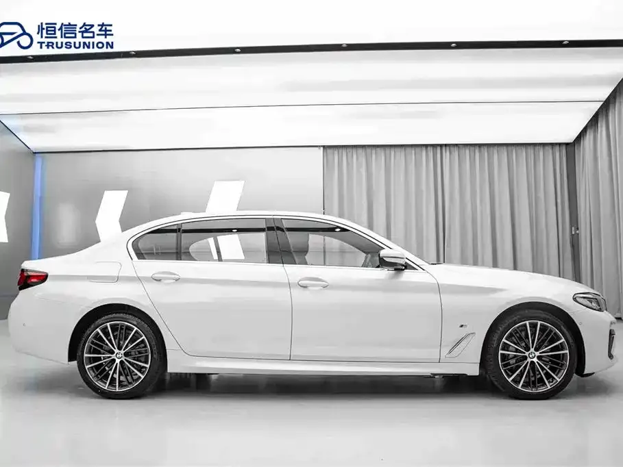 BMW 5 Series — фото 2