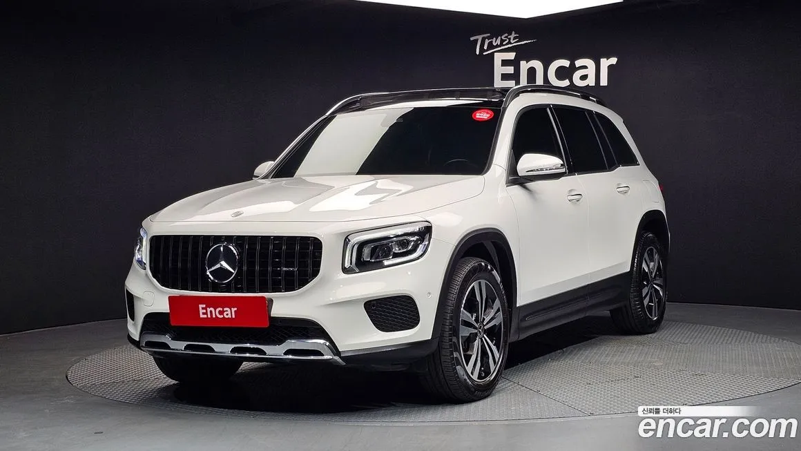 Mercedes-Benz GLB-Class — фото 1