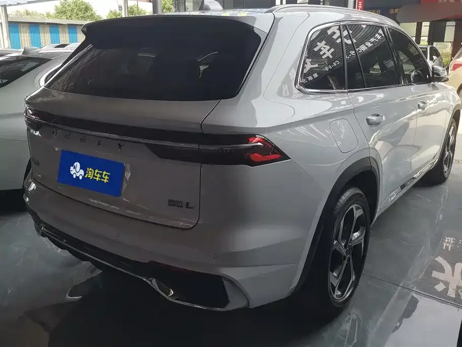 Geely Xingyue L — фото 9