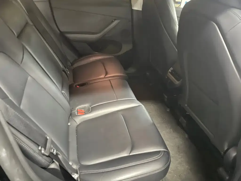 Tesla Model Y 2024 из CN, фото 2