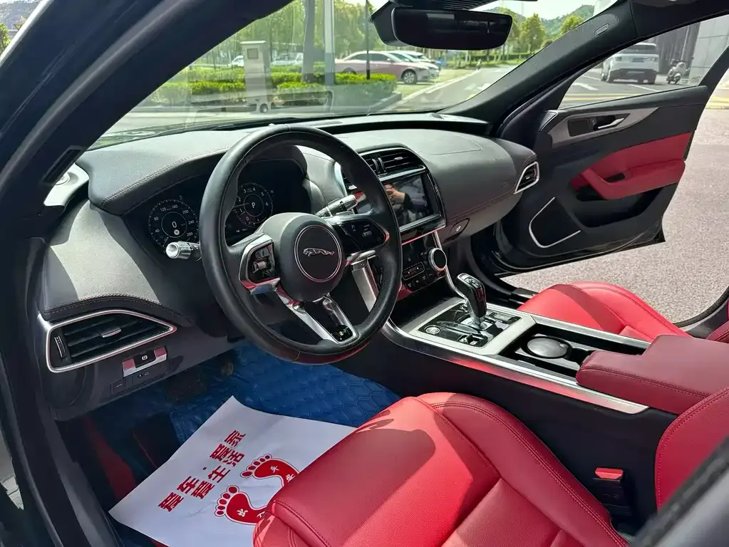Jaguar XEL 2023 из CN, фото 4