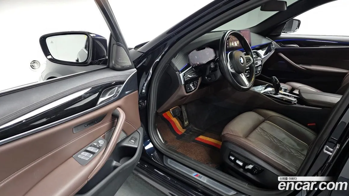 BMW 5-Series 2023 из KR, фото 8