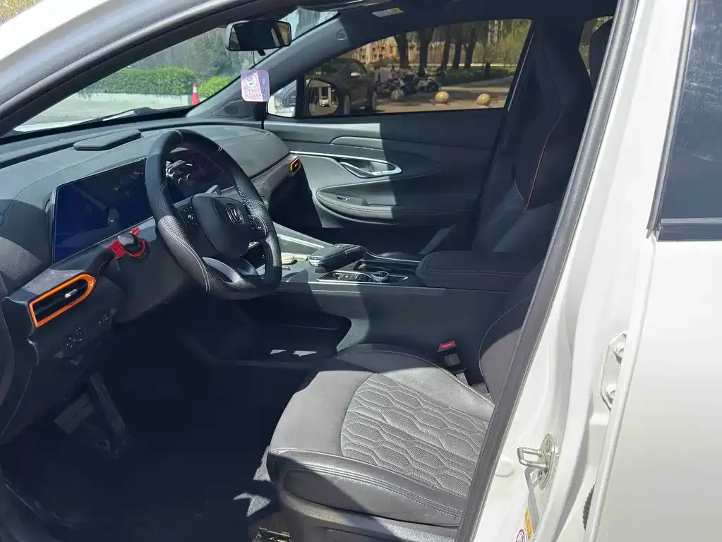 Changan UNI-T 2022 из CN, фото 2