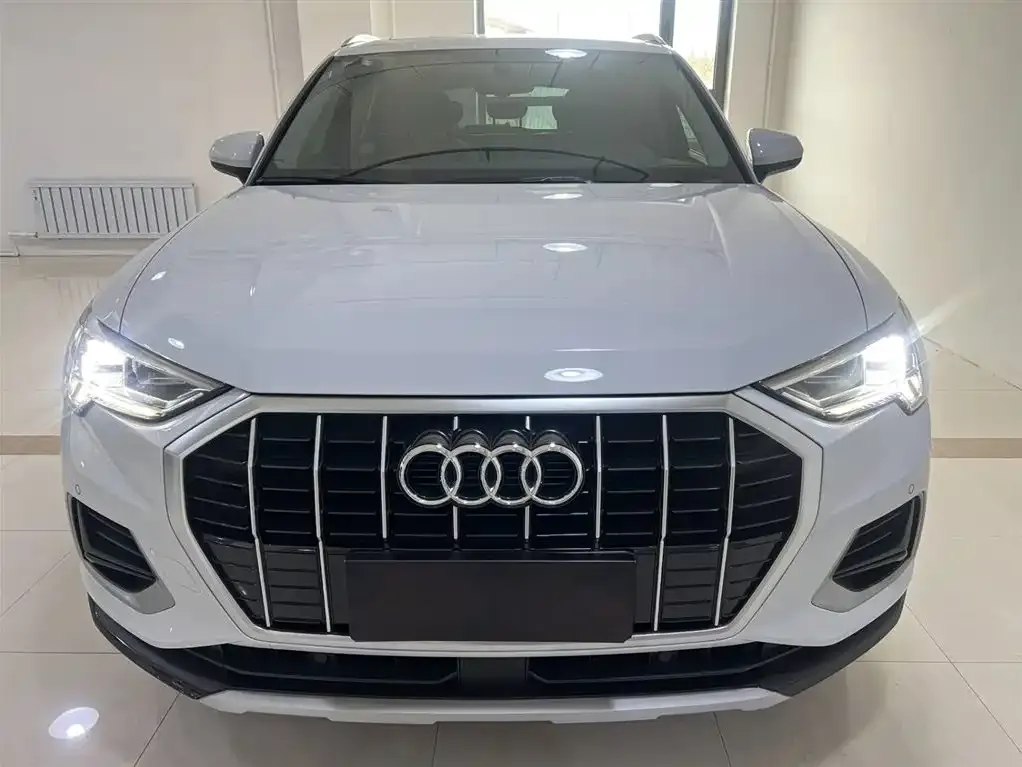 Audi Q3 — фото 2