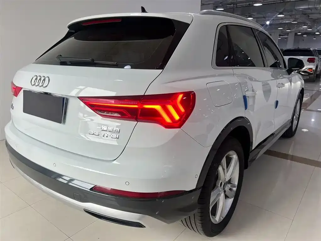 Audi Q3 — фото 6