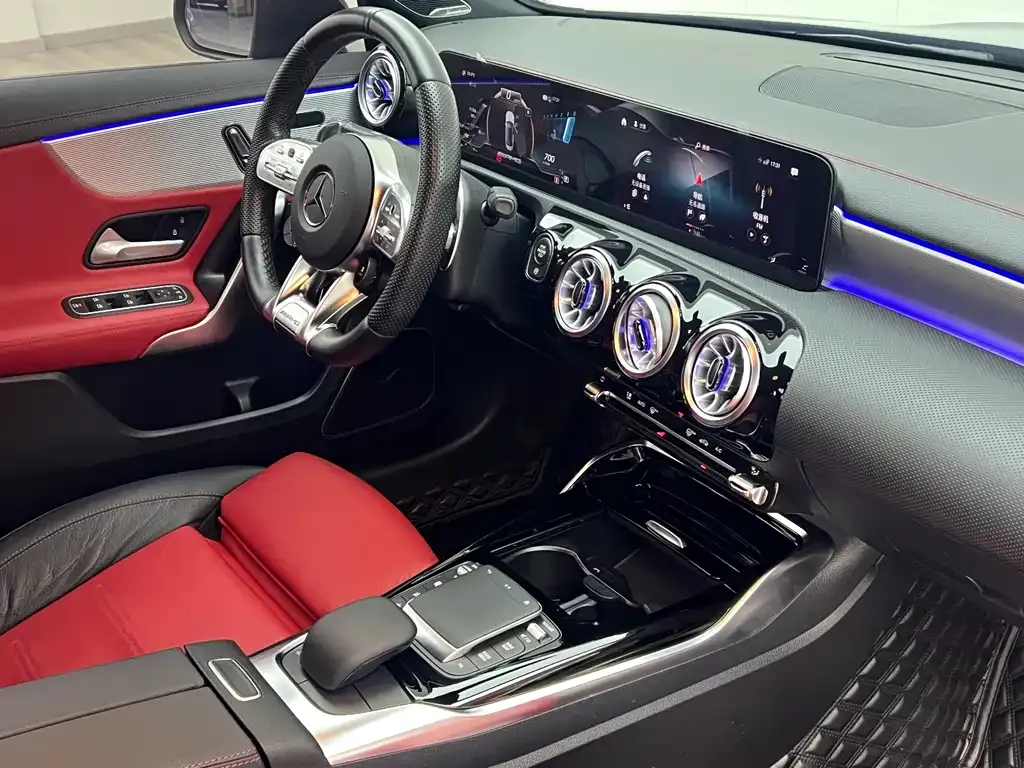 Mercedes-Benz A-Class AMG — фото 6