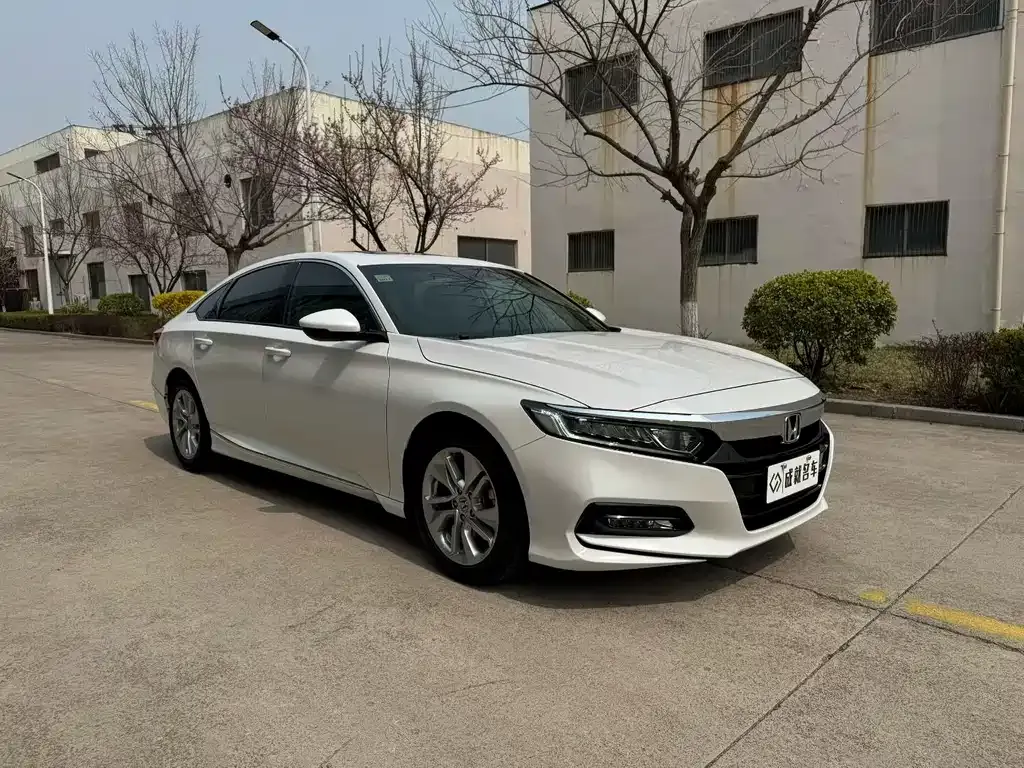 Honda Accord — фото 5