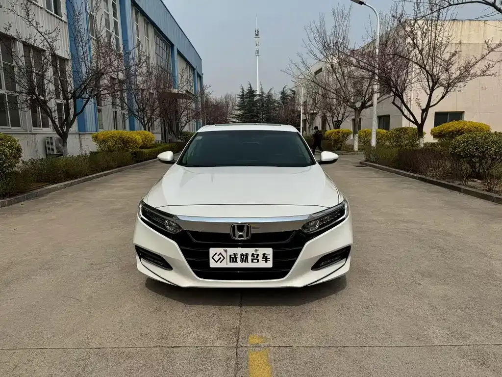 Honda Accord — фото 4