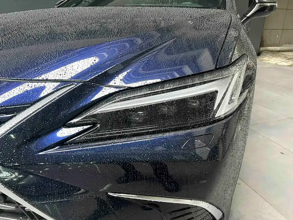 Lexus ES — фото 9