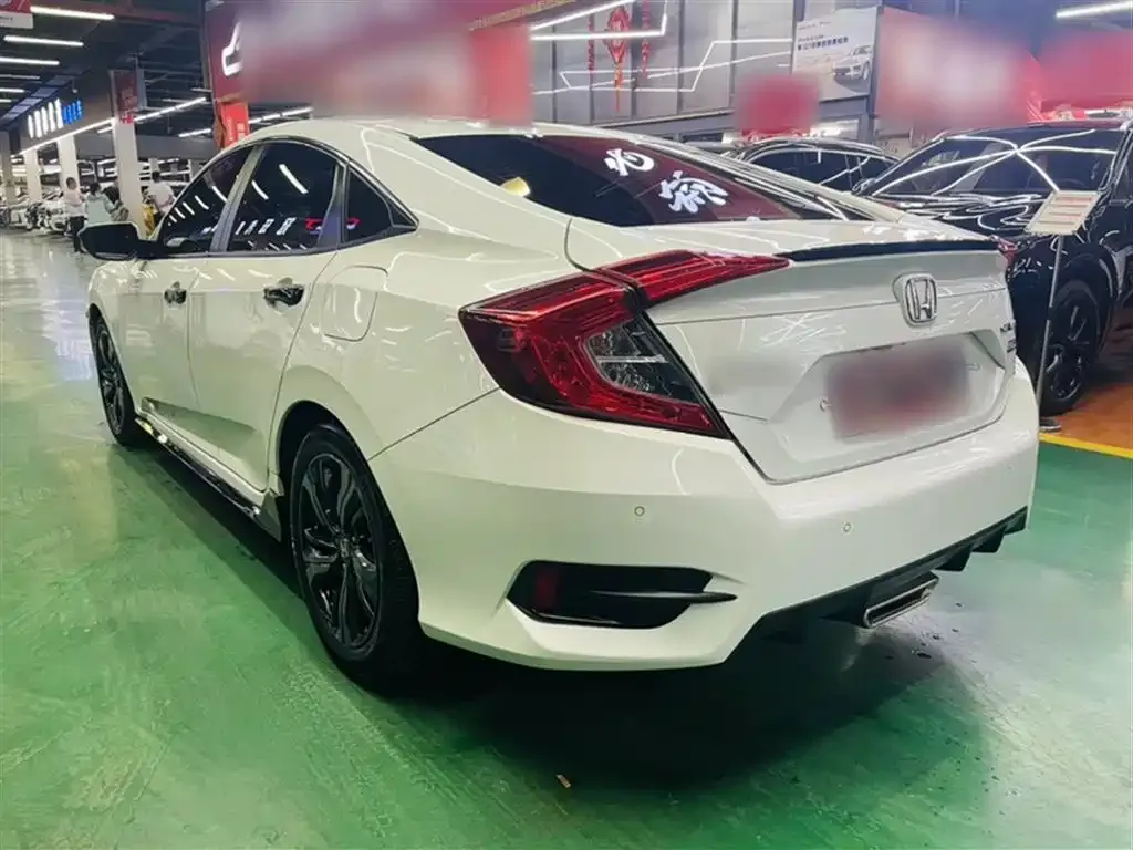 Honda Civic — фото 5