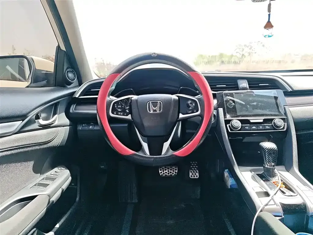 Honda Civic — фото 9