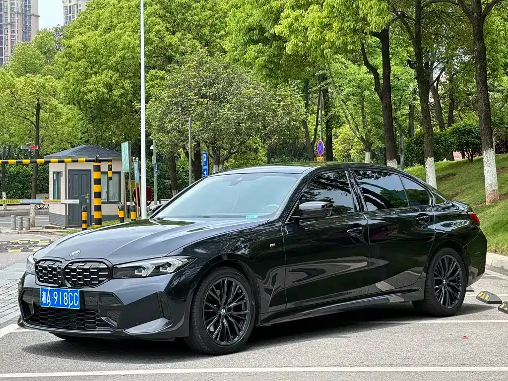 BMW 3 Series 325Li M Sport Night 1