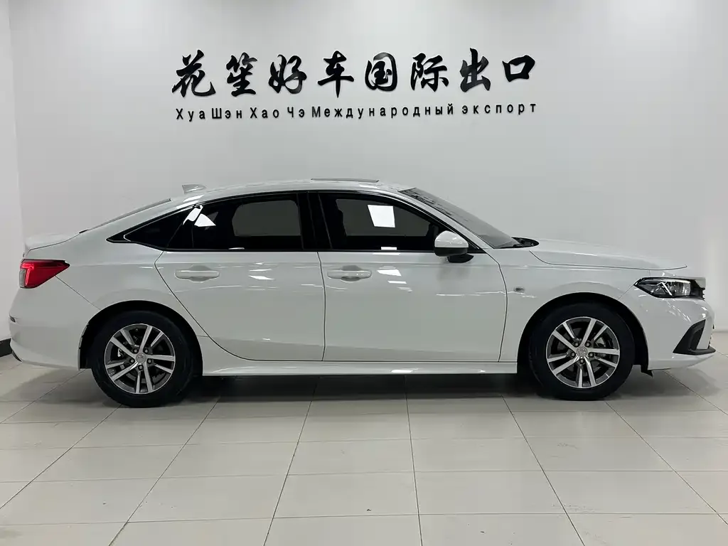 Honda Civic 2022 из CN, фото 2