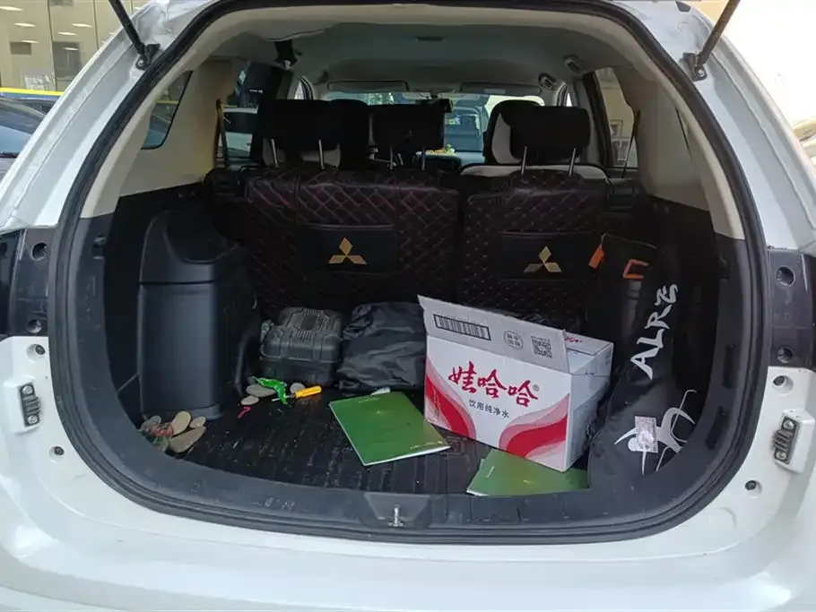 Mitsubishi Outlander 2022 из CN, фото 4