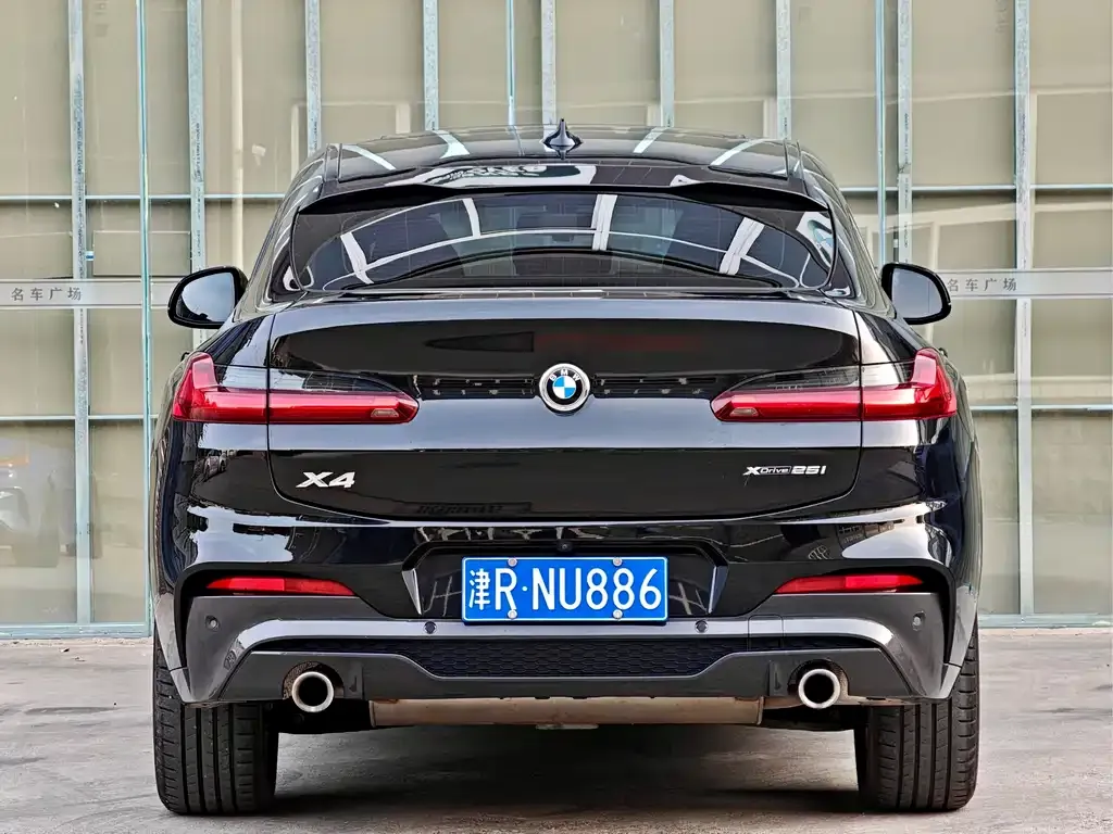 BMW X4 — фото 10