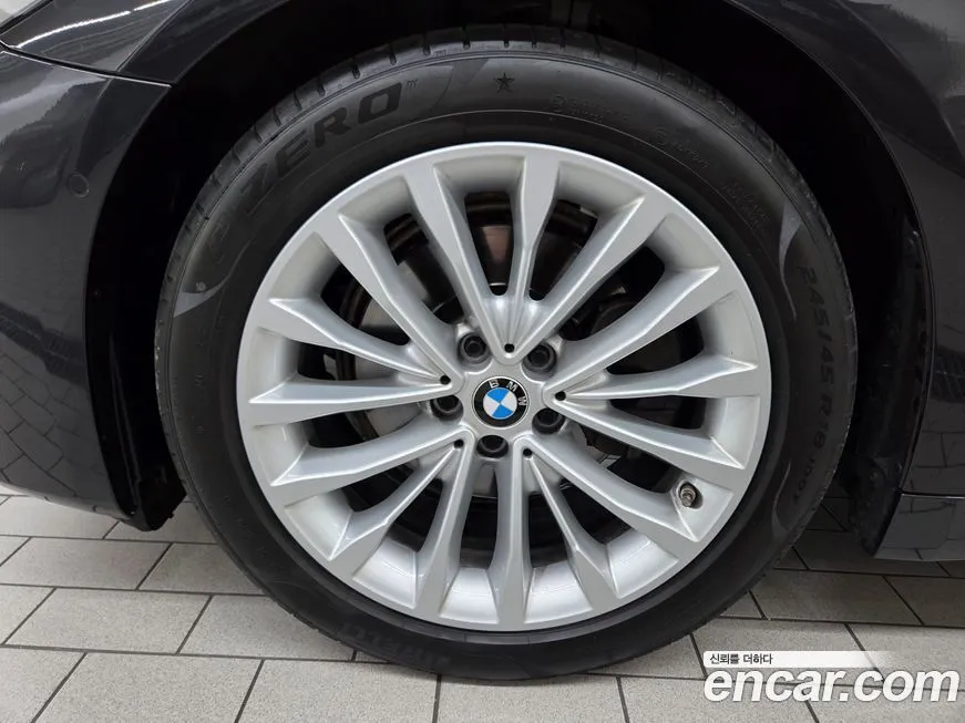 BMW 5-Series 2022 из KR, фото 8