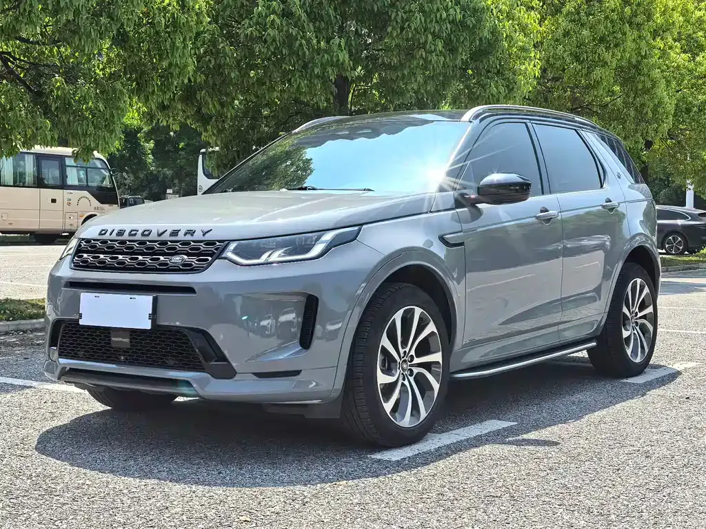 Land Rover Discovery Sport — фото 1