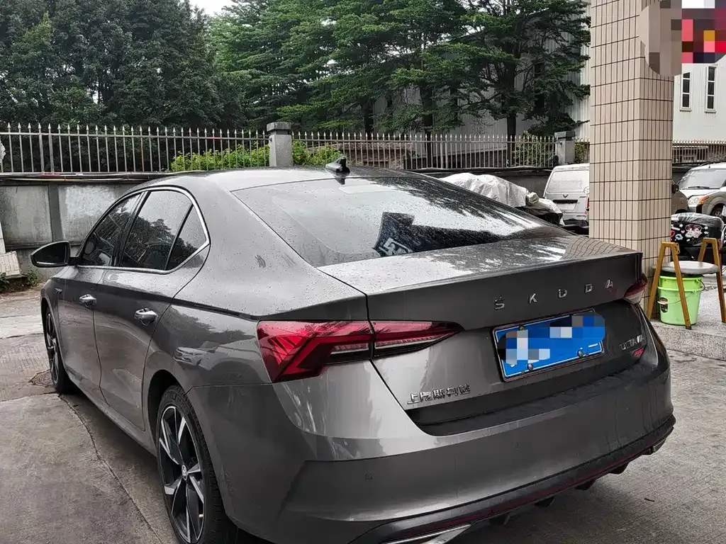 Skoda Octavia — фото 8