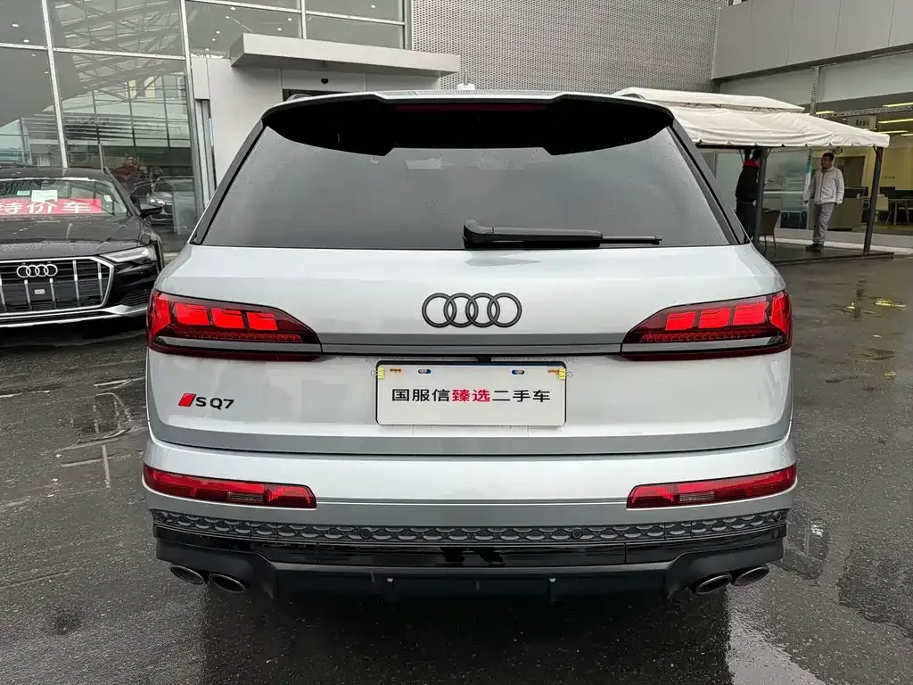 Audi SQ7 2024 из CN, фото 7