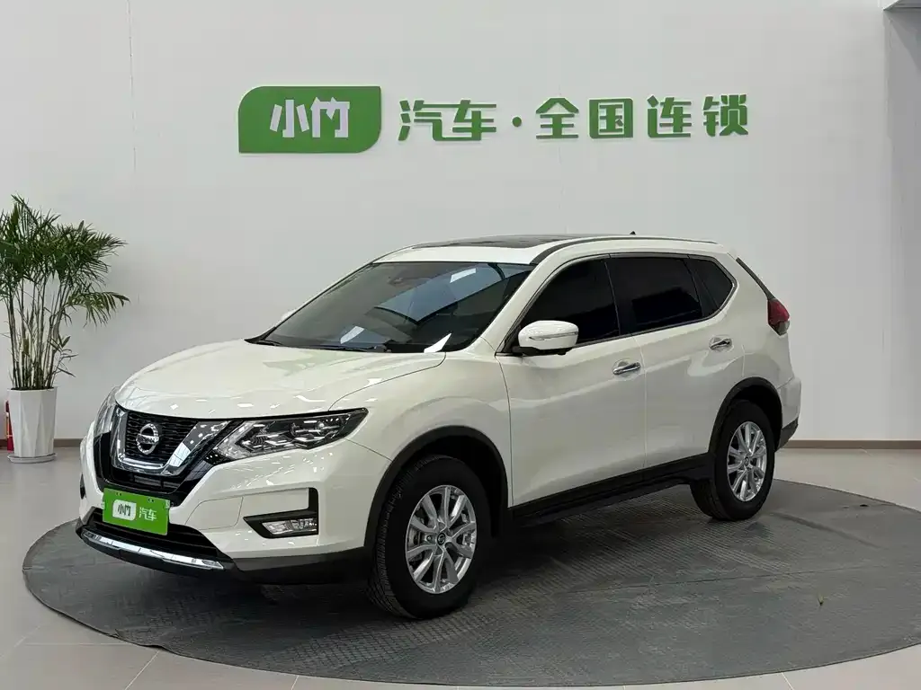 Nissan X-Trail — фото 1