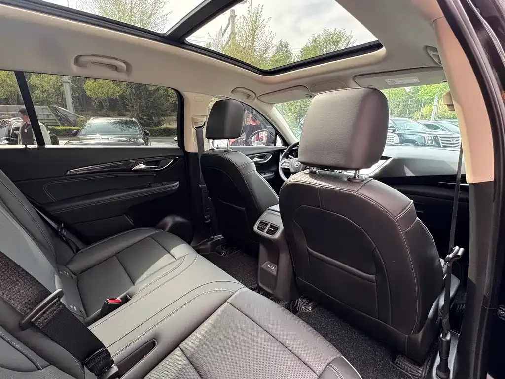 Buick Envision Plus — фото 8