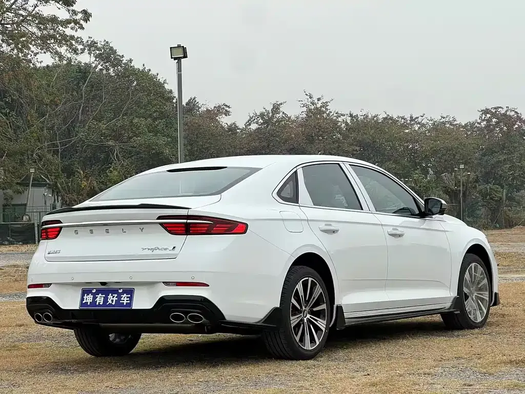 Geely Xingrui — фото 9