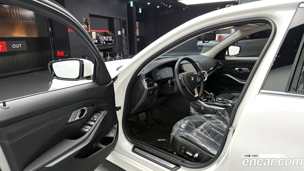 BMW 3-Series 2021 из KR, фото 10