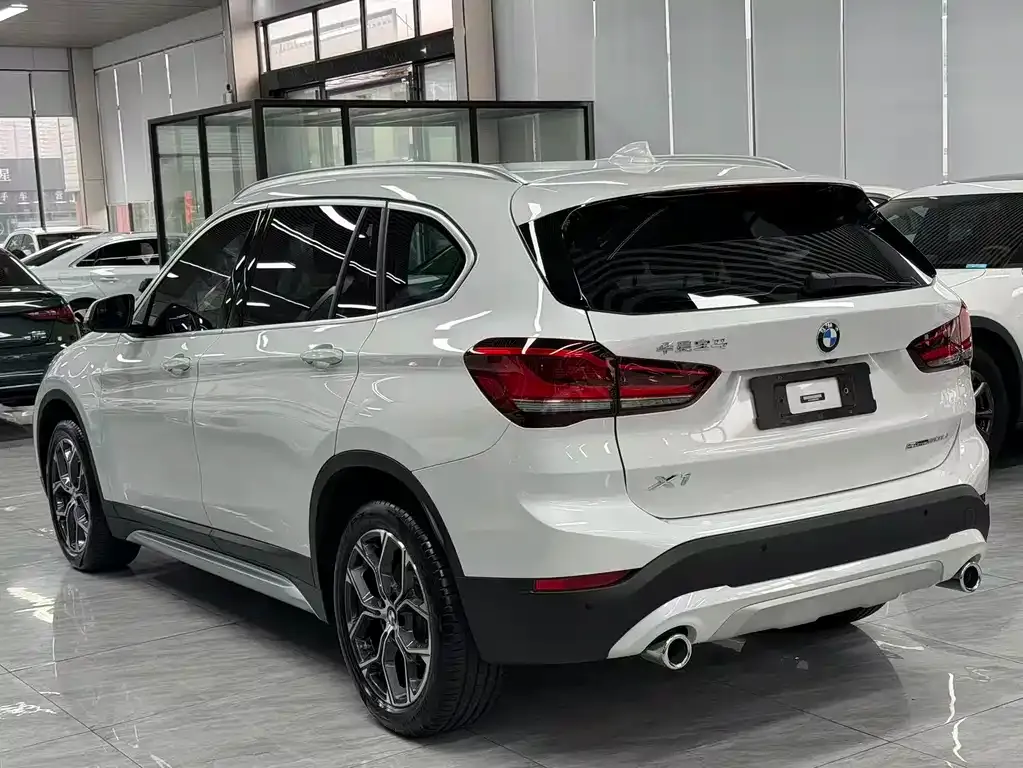 BMW X1 — фото 4