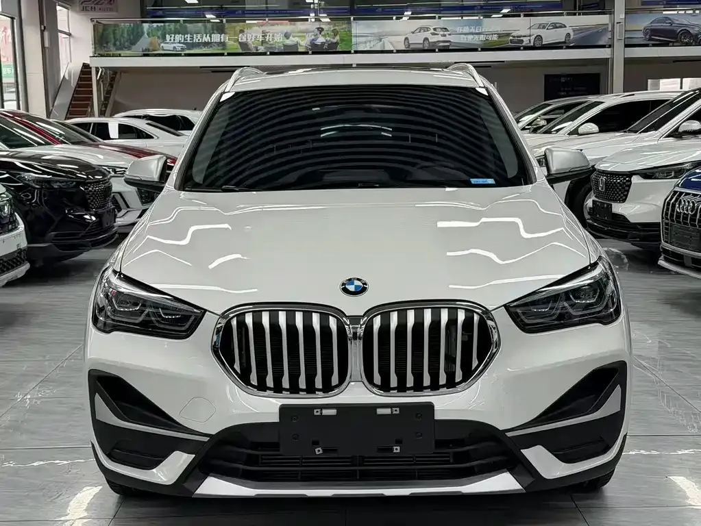 BMW X1 — фото 5