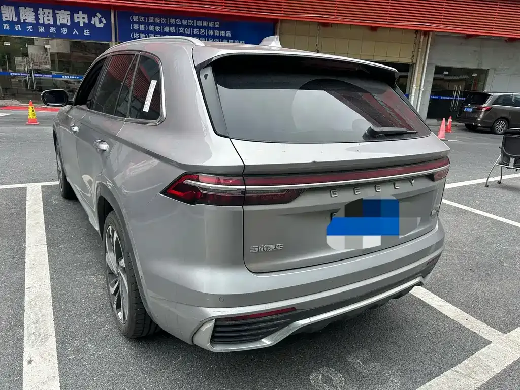 Geely Xingyue L — фото 8