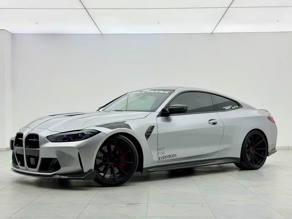 BMW M4 — фото 1