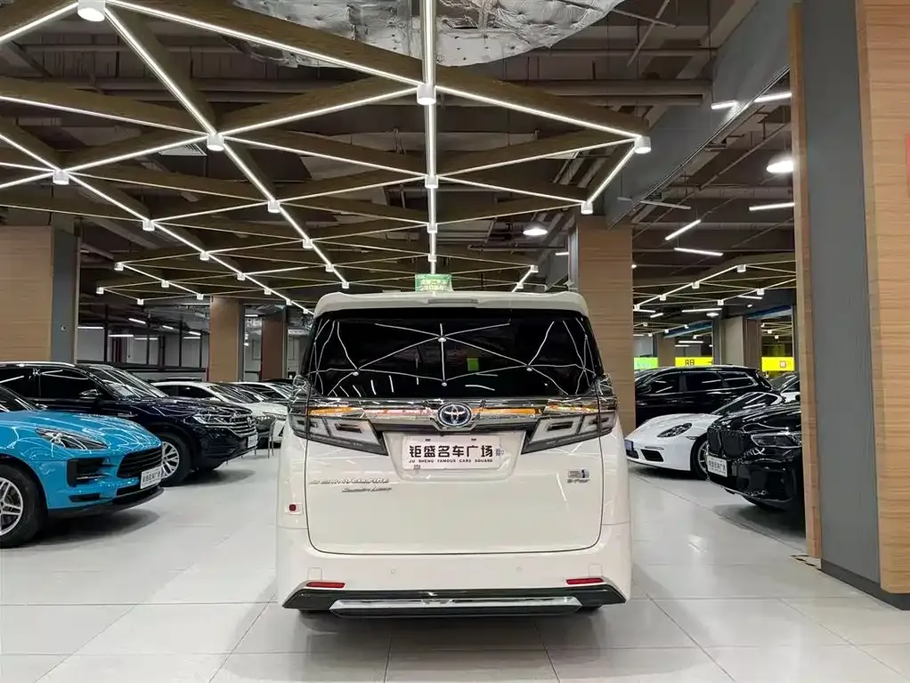 Toyota Vellfire 2022 из CN, фото 4