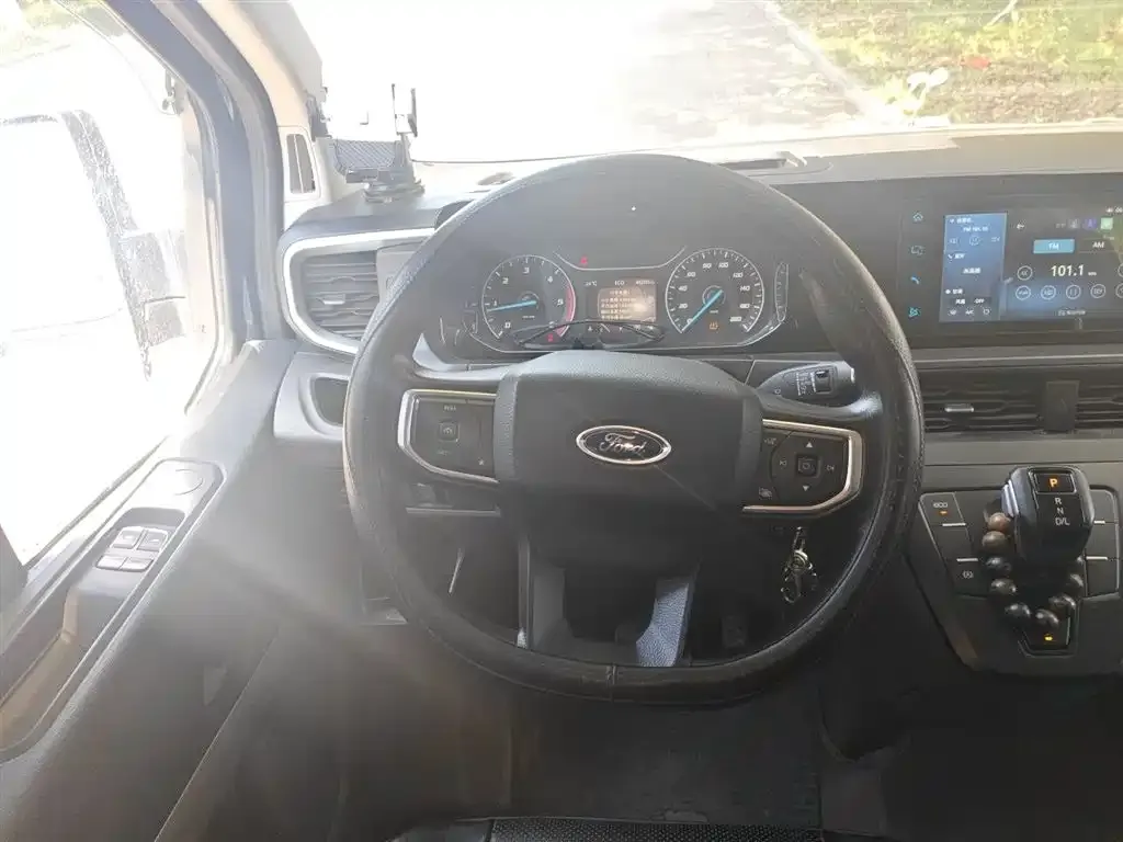 Ford Transit 2023 из CN, фото 3